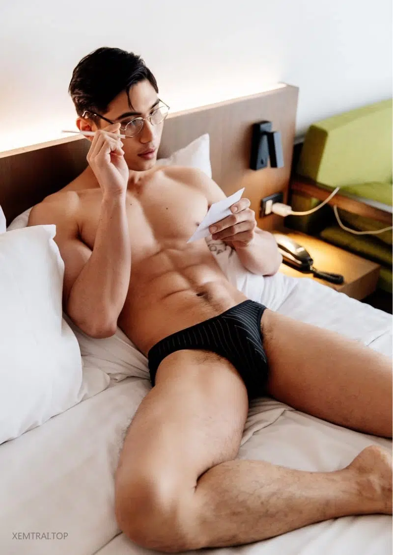 XOXO MAGAZINE VOL 9 – “J” ‖ R+【PHOTO+VIDEO】