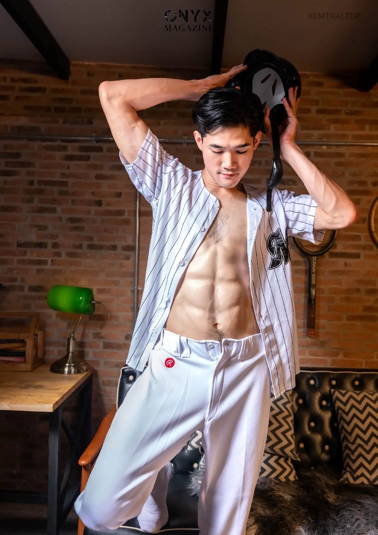 ONYX MAGAZINE NO.16 AITSU ‖ R+【PHOTO+VIDEO】
