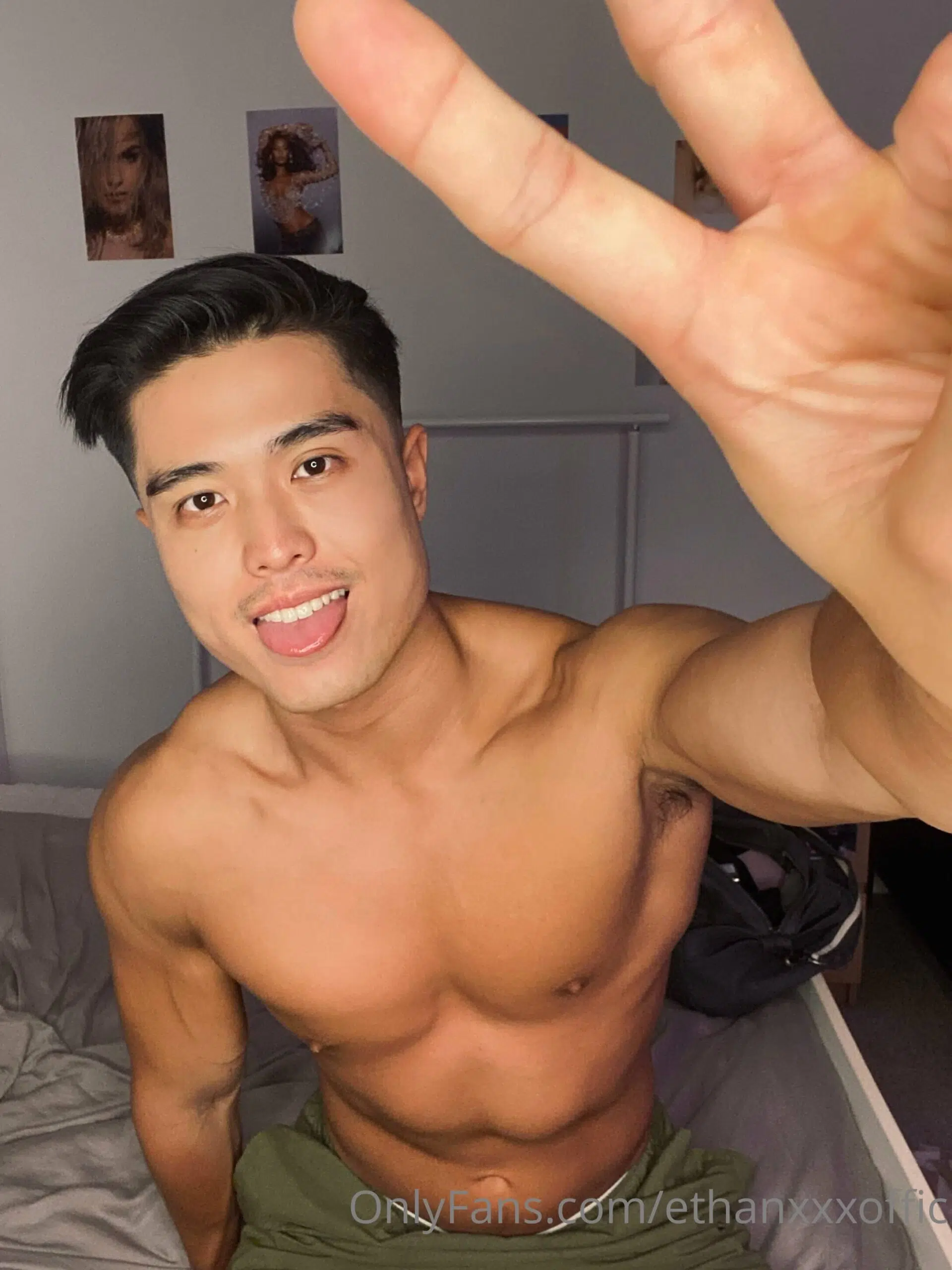 ELIXXXOFFIC PRIVATE SET