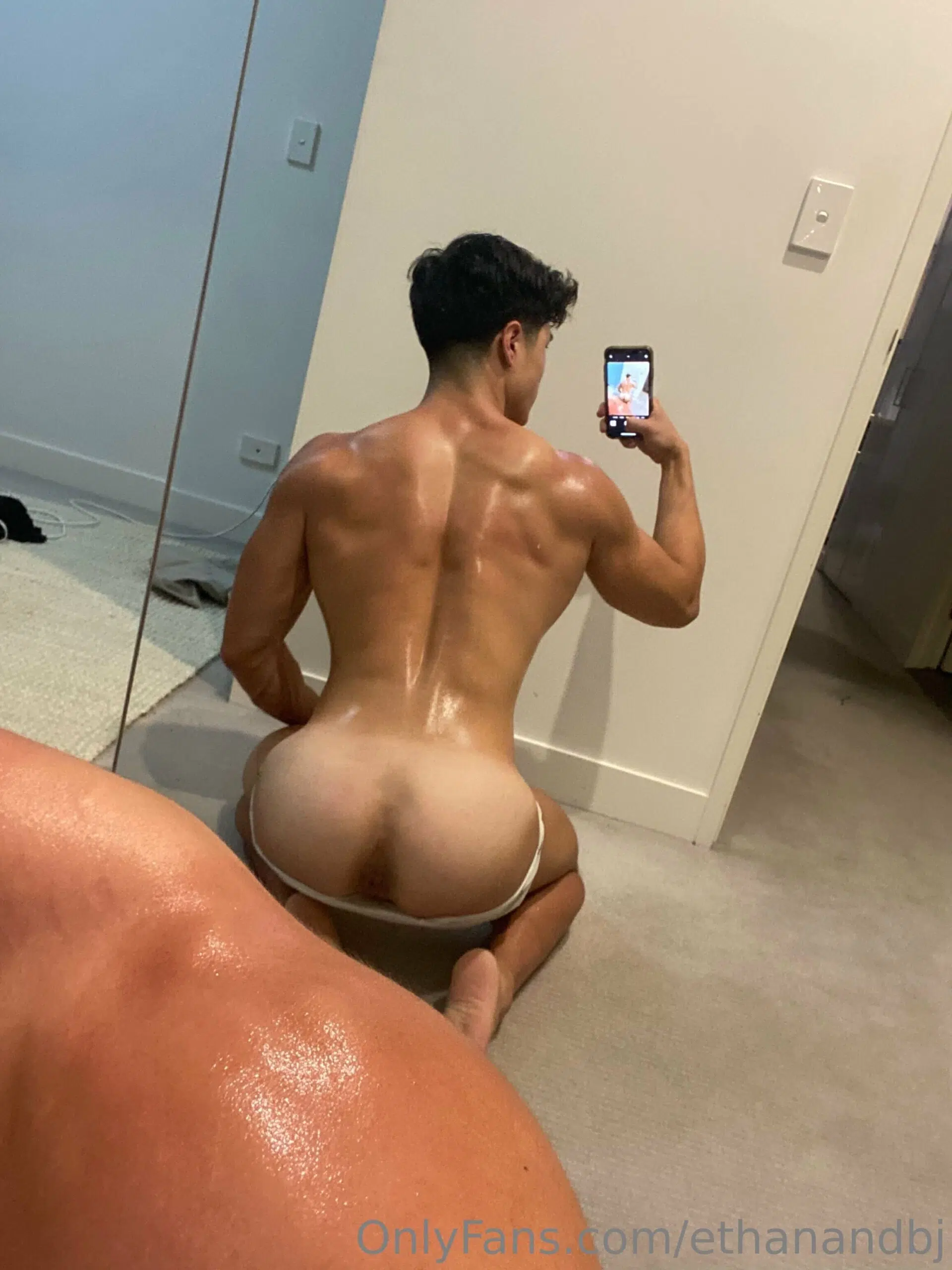 ELIXXXOFFIC PRIVATE SET
