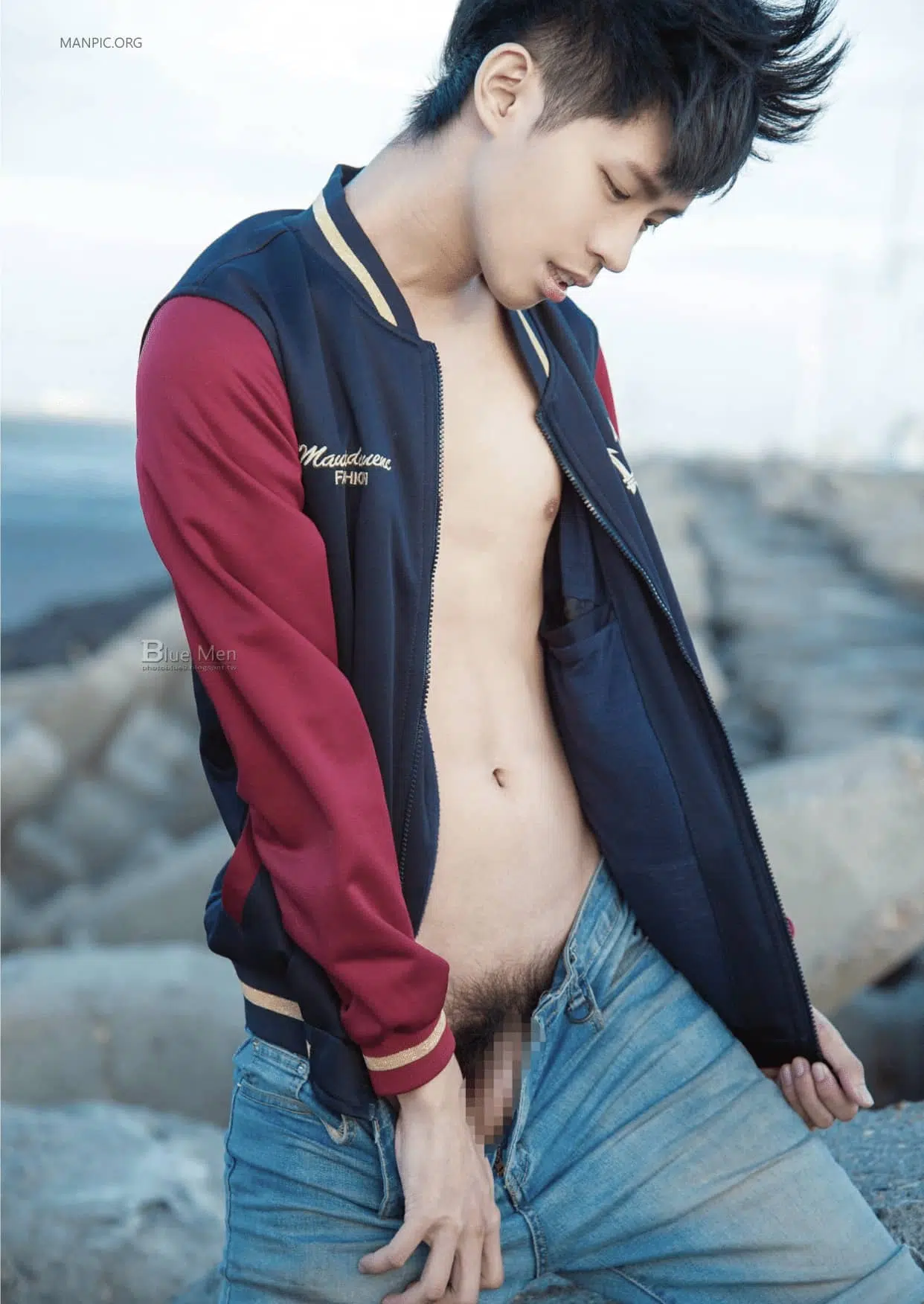 BLUEMEN 藍男色 NO.237 解放校園男孩-彥綸 ‖ R+【PHOTO+VIDEO】