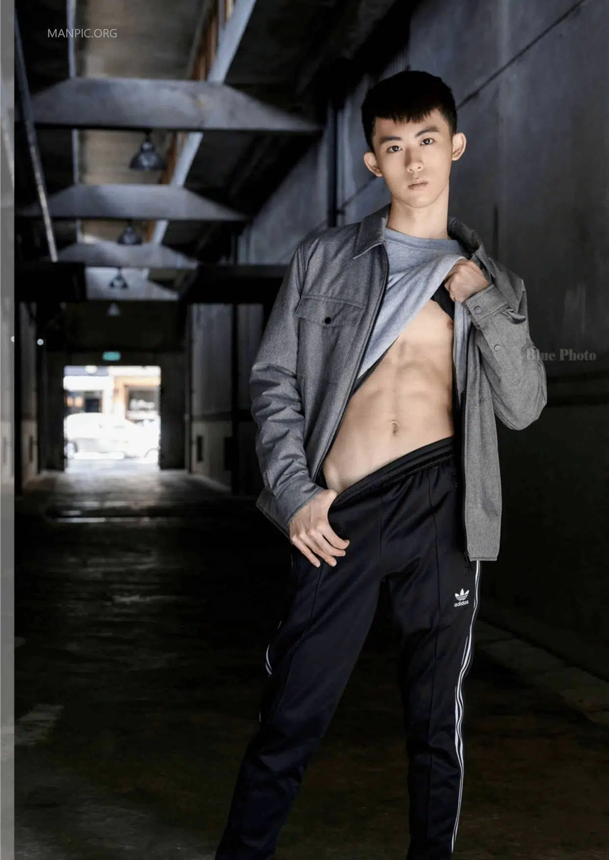 Bluephoto 藍攝 No.110 巨根男孩風 ‖ R+【PHOTO+VIDEO】