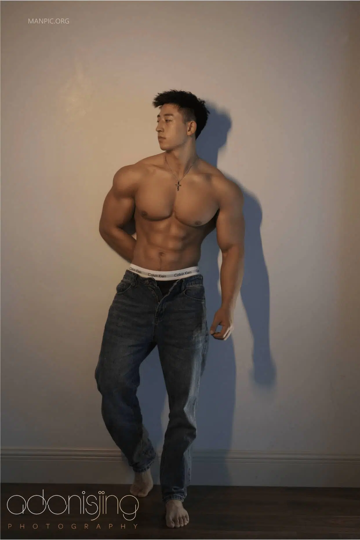 Return首部同名寫真 雄鷹般的網紅體育生來襲 下冊 ‖ 18+【PHOTO+VIDEO】