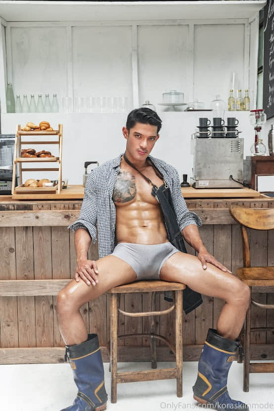 Kora SkiinMode collection P57 – Naked barista – Htoo Ant Lwin (fixed video)